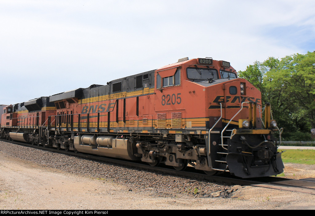 BNSF 8205 Pusher